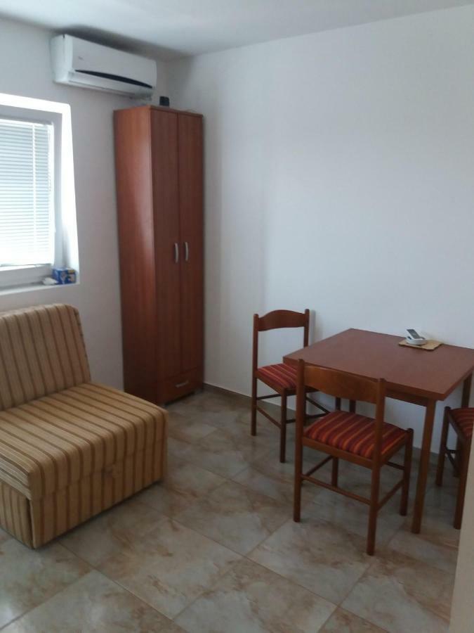 Mona&Mike Apartments Tivat Eksteriør billede