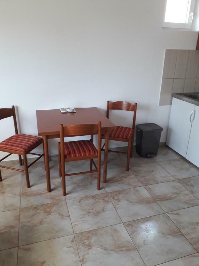 Mona&Mike Apartments Tivat Eksteriør billede
